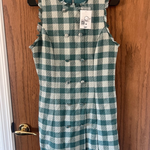 Size M - Picture 2 of 2